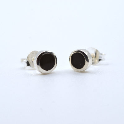 6mm Medium Round Stud Earrings