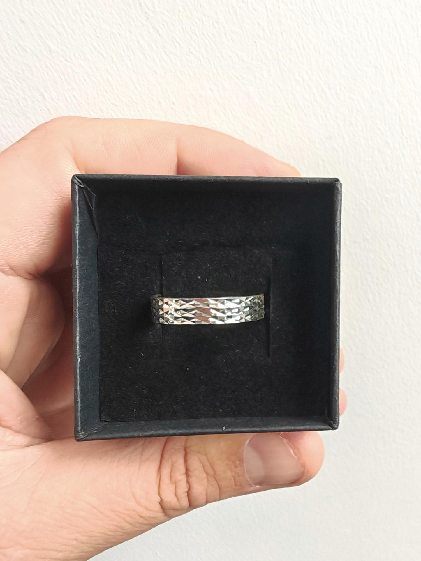 5mm Flat Hammered-Effect Silver Ring